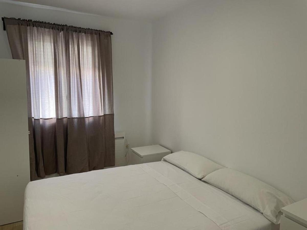 U5 A Estrenar Bien Situado Cerca De Metro Apartment Madrid Ngoại thất bức ảnh